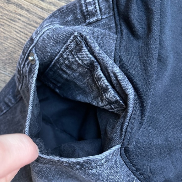 Old Navy Maternity Full-Panel Black-Wash Boyfriend Jeans Size 12 PETITE - Picture 2 of 8